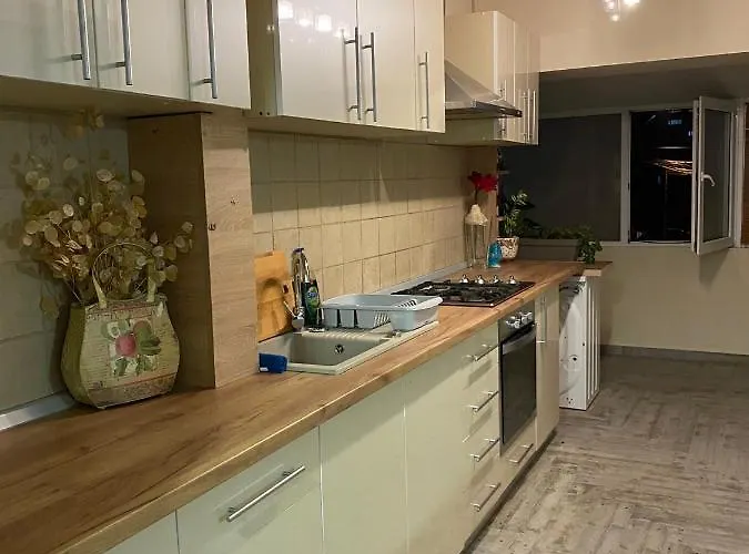 Apartament Central * Крайова